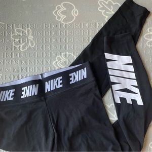 Nike leggings